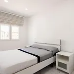 Malaga Urban Link Apartment